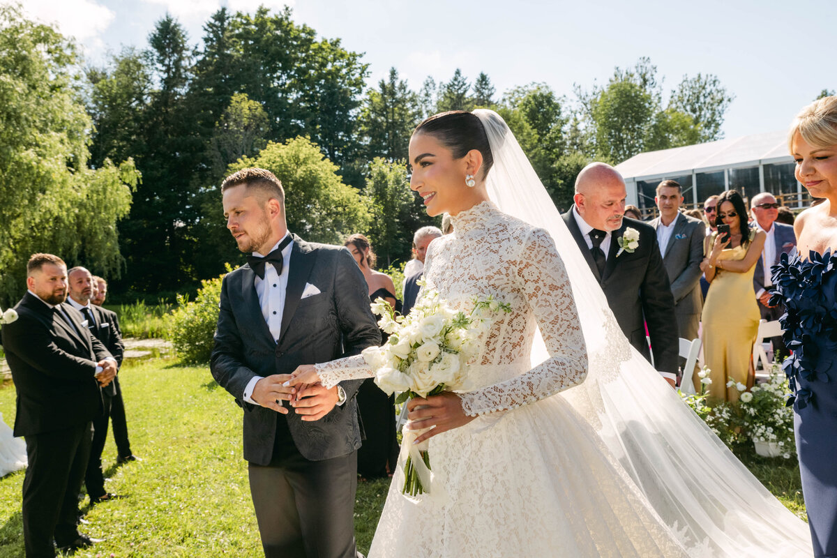 515-Mount-Alverno-Luxury-Resorts-Toronto-Canada-Stefanie-Mark-Wedding-19