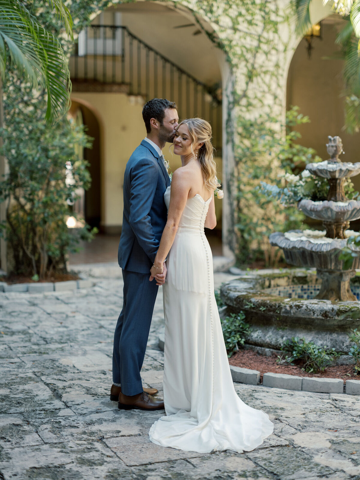 bride-groom-fountain-miami-7HM-W