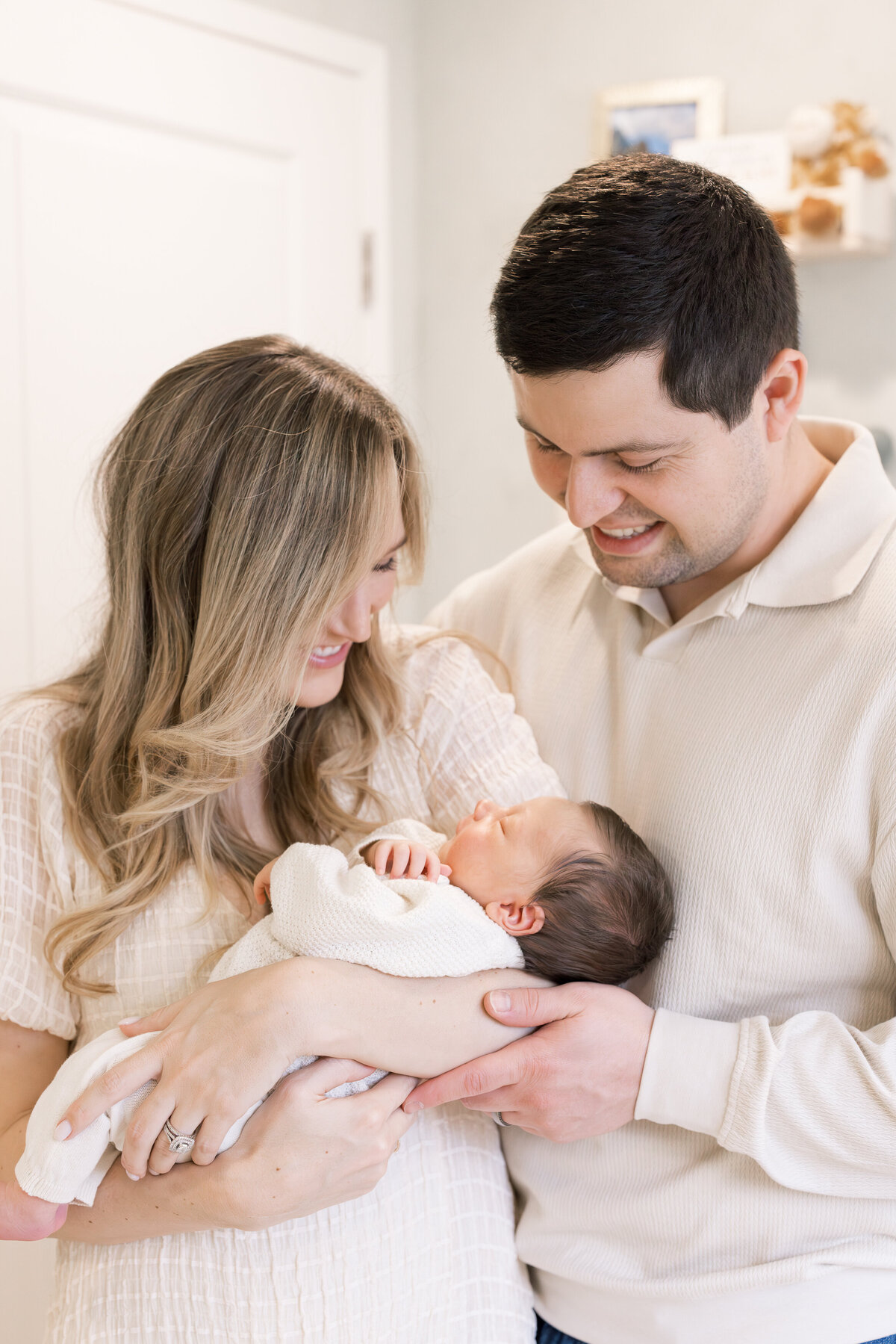 candid and intimate in home newborn photo