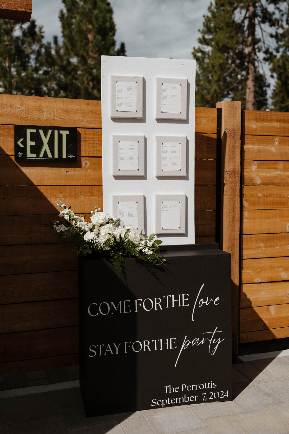 karly-alex-wedding-details-16