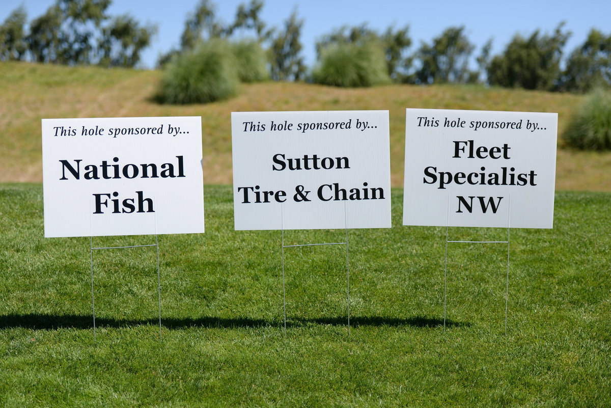 golf-tournament-signage