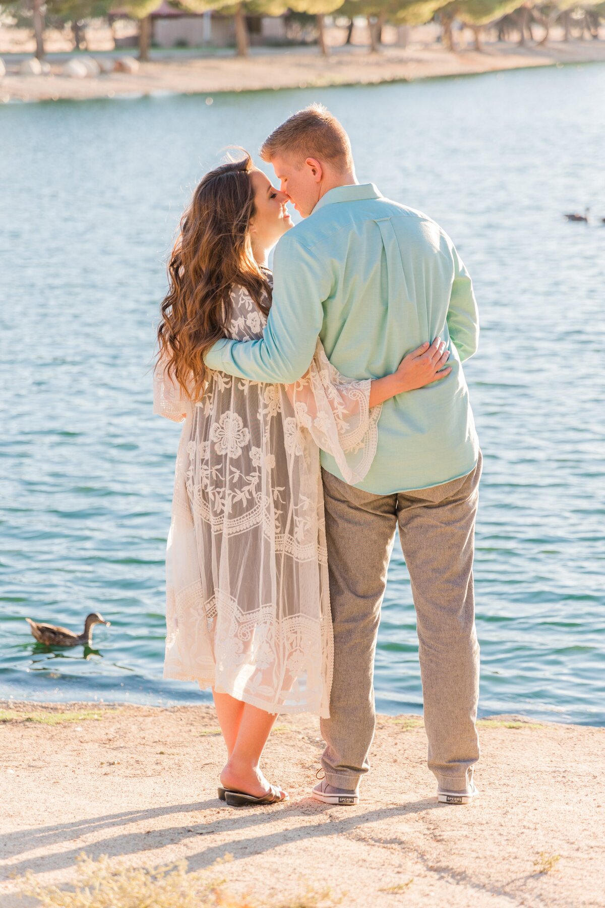 Lake-couple-portrait-Aronoff-Photography-3