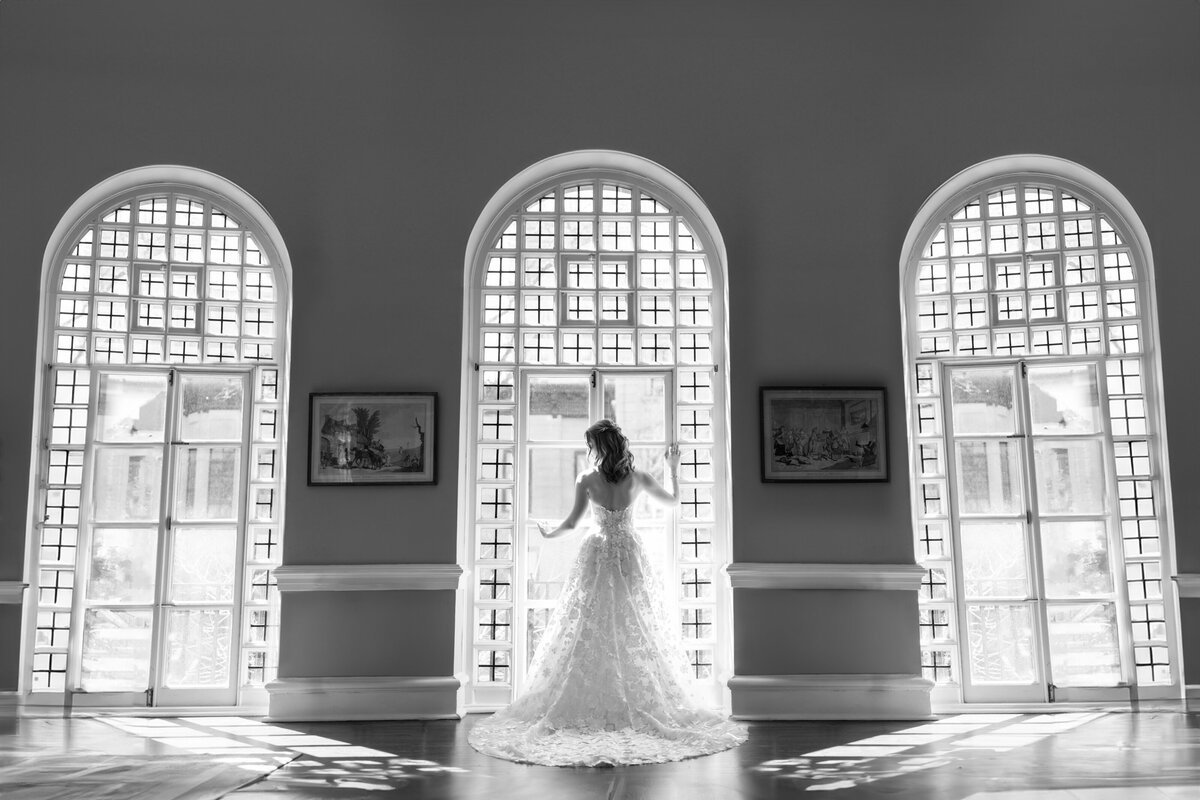 Aspen-Avenue-The-Berlez-Chicago-Wedding-Photographer-Clementine-Custom-Events-Racquet-Club-of-Chicago-Avant-Gardenia-Posh-Production-Cagen-Orchestra-Nika-Vaughan-BBJ-La-Tavola -Vogue-Editorial-High-Fashion-Fine-Art-Luxury-Journalism-64