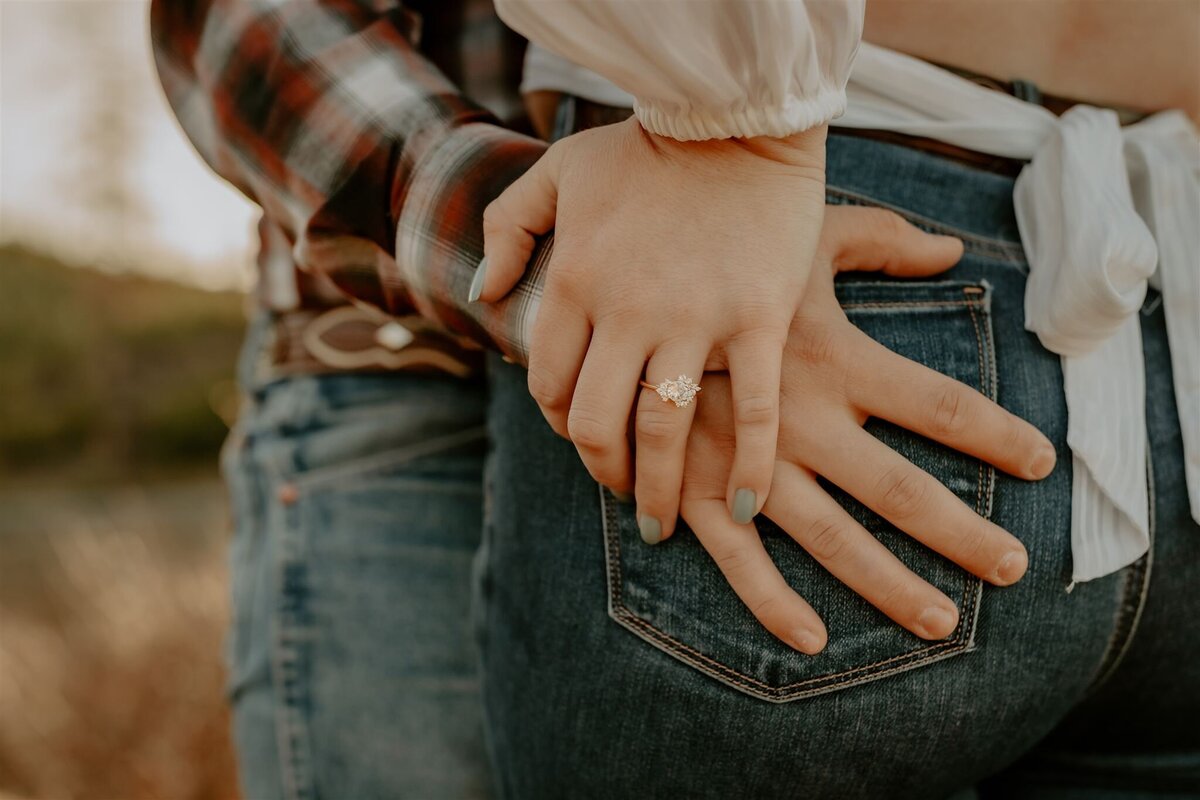 Anna-Nichol-photography-moscow-idaho-photographer-engagement-couples (18)