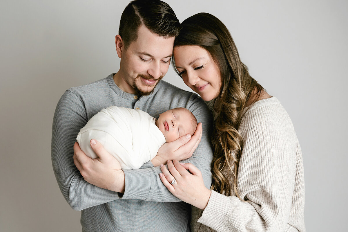 pittsburgh newborn photographer-24