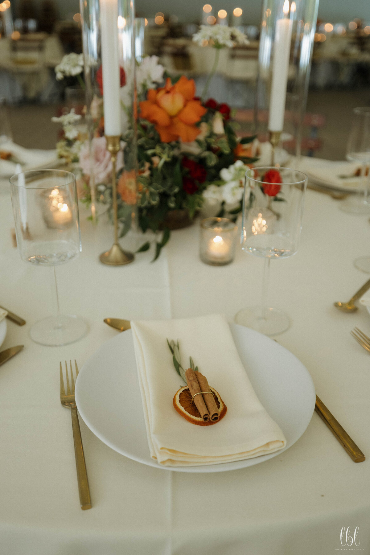FayeFernCreative-CalamigosRanch-Wedding-Pavilion-Reception-AM-05