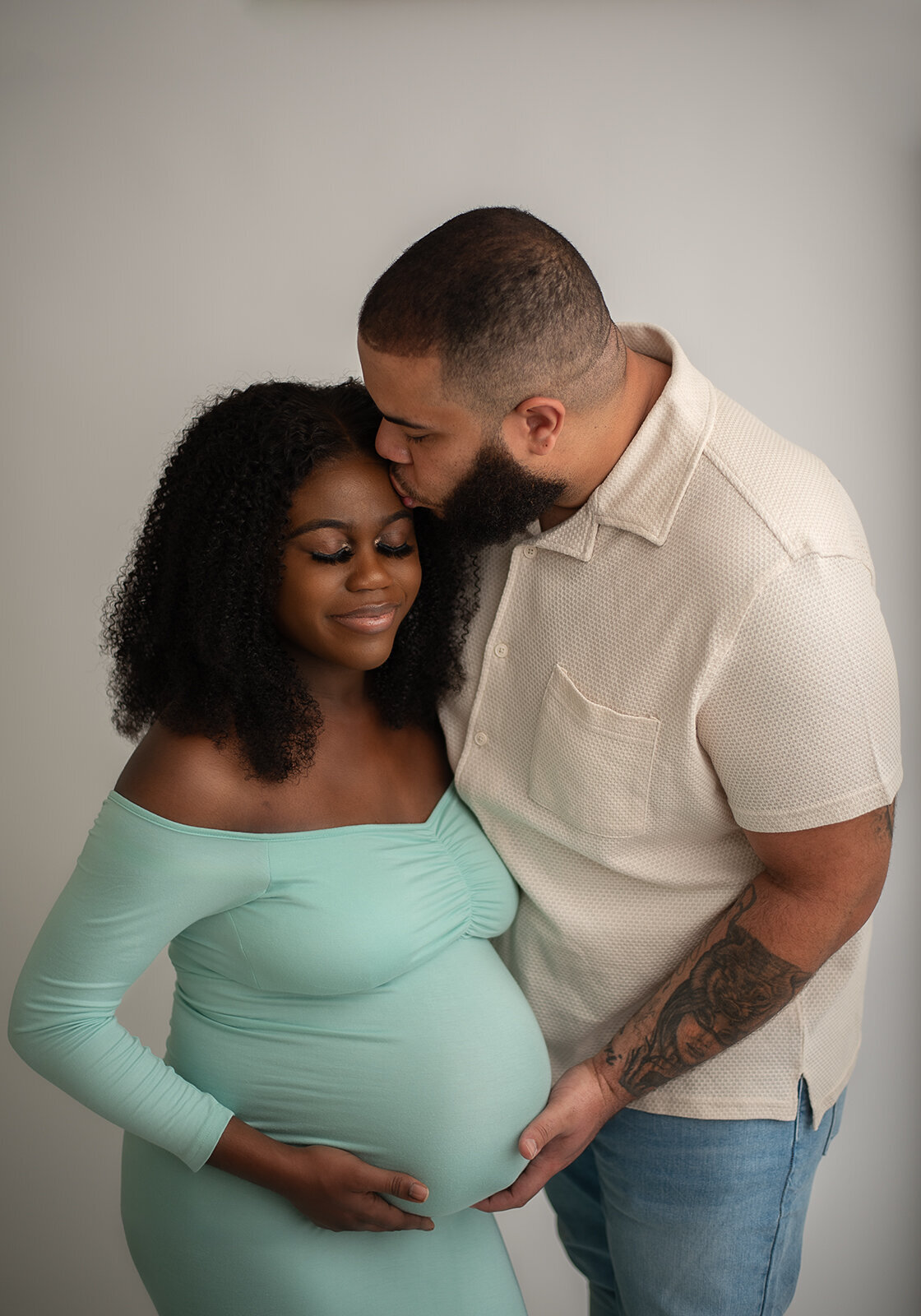 best st louis maternity photography, st louis maternity portrait studio, maternity photographer near me