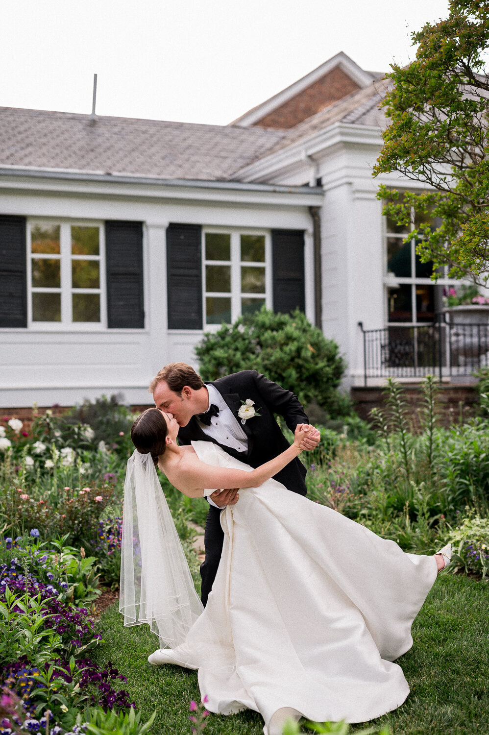 Farmington Country Club Wedding Photographer - Hunter and Sarah Photography-37