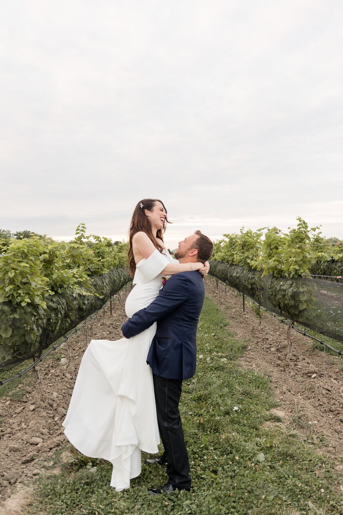 Aviva and Tyler Wedding Sneak Peeks - Dylan and Sandra Photography -70