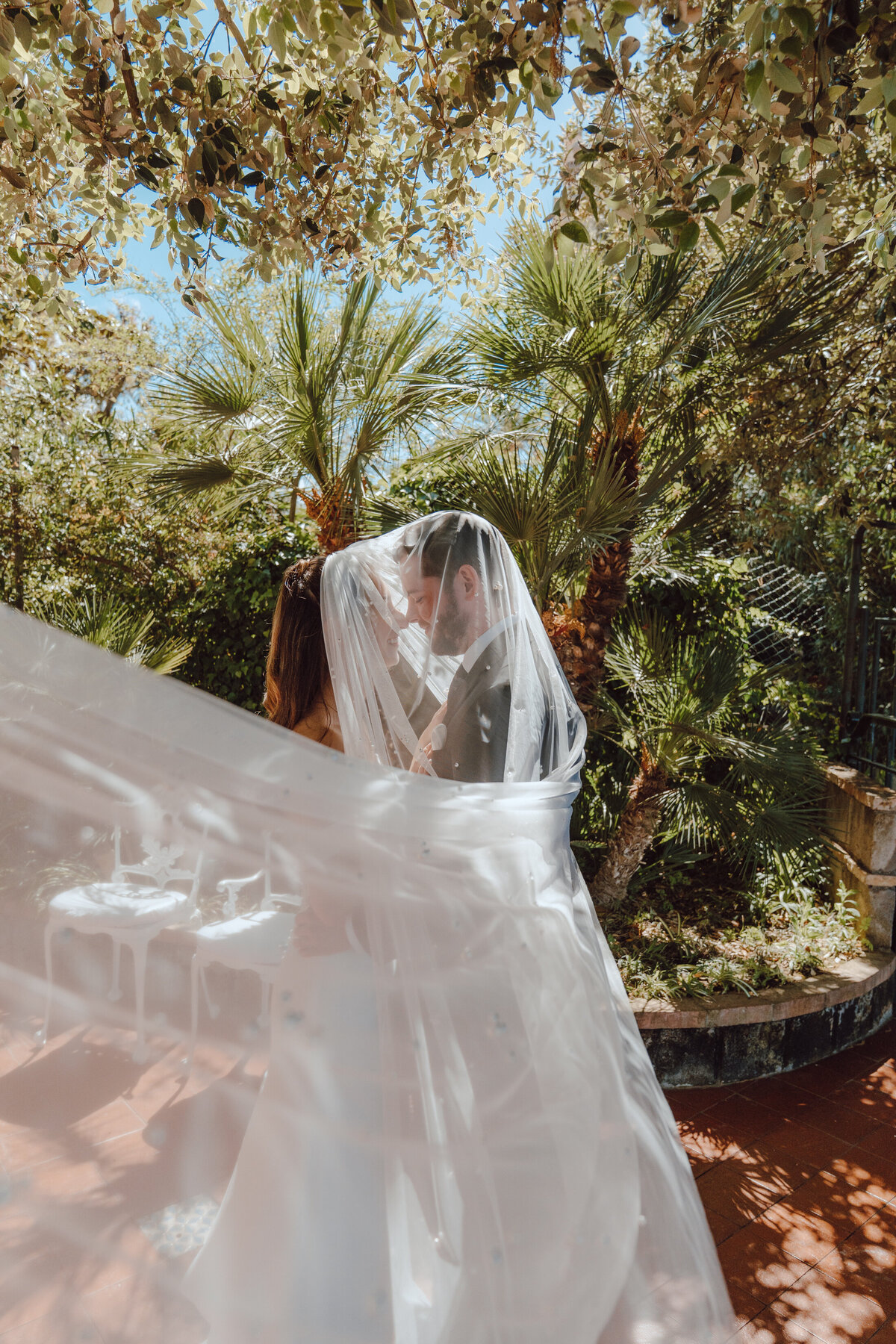 Newlywed-Portraits-Sorrento-Italy-32