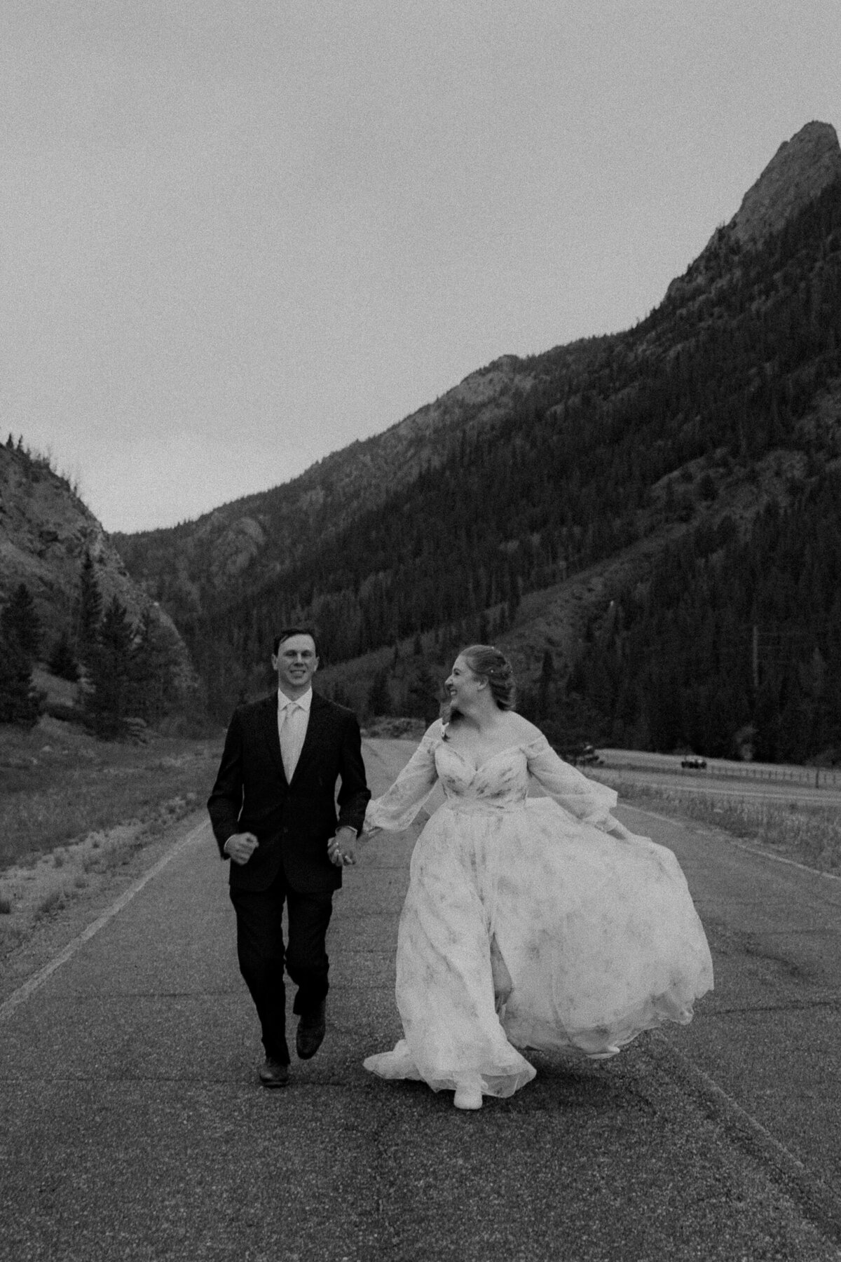 Officers-Gultch-Elopement-Frisco-Colorado-Elopement-Photography-04