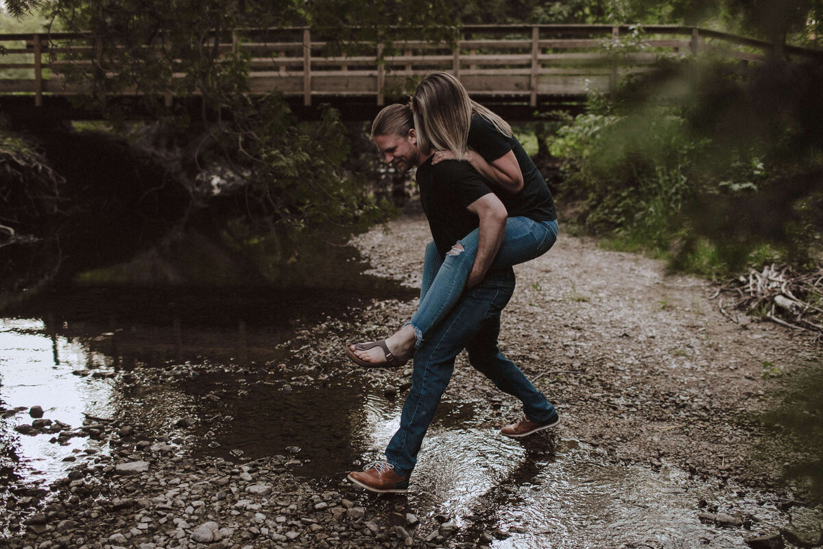 manitowoc-point-beach-state-park-engagement-nikki-n-photography-056