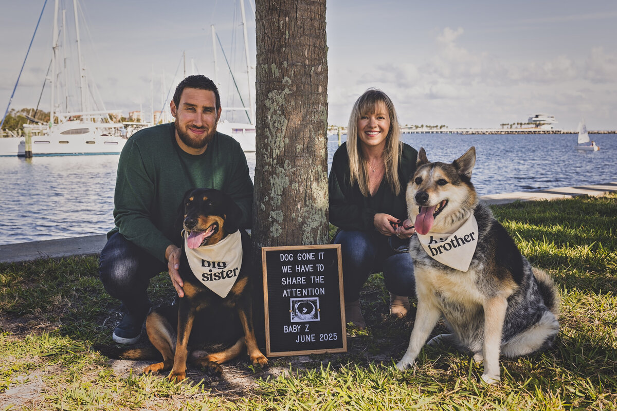 MaverickMya&Family2024_026_JessicaShawPhotographyDogPhotographyTampaFlorida