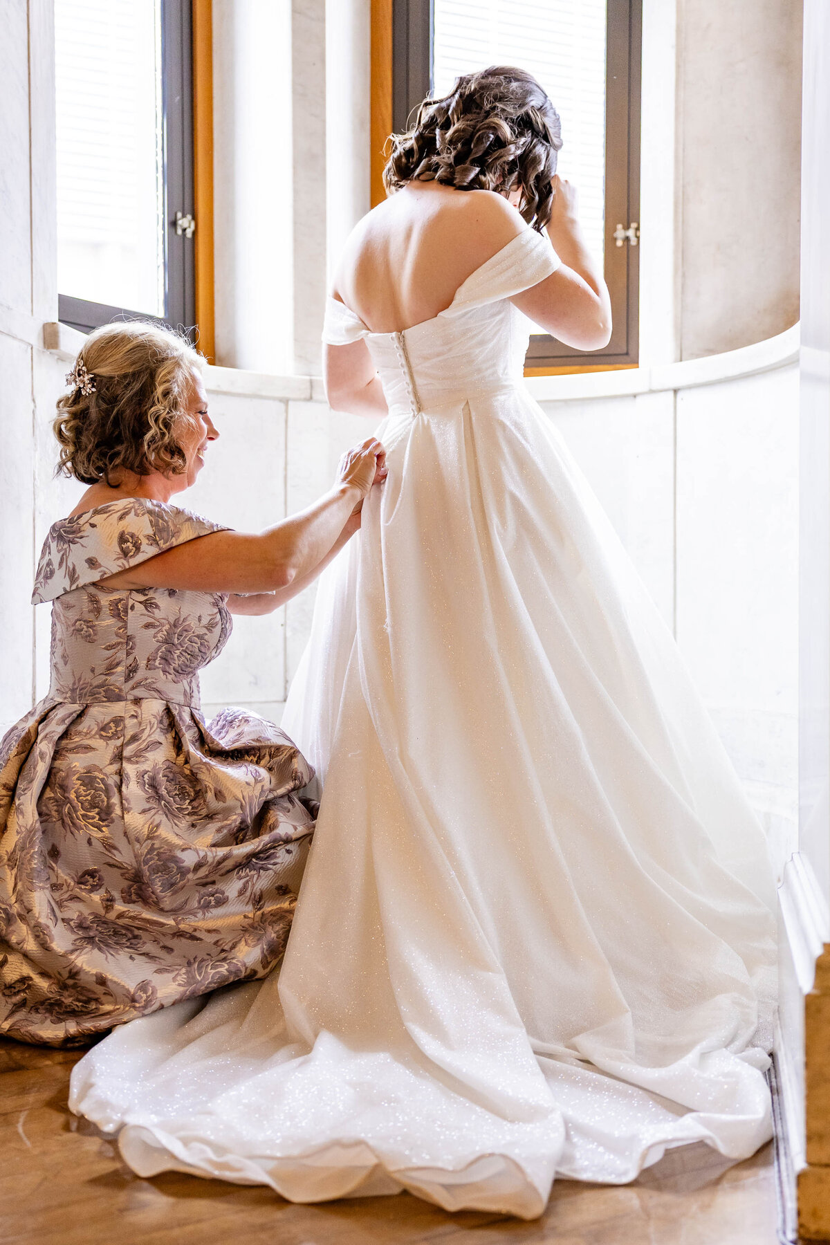 molly-alex-landmark-center-mn-wedding-day-3