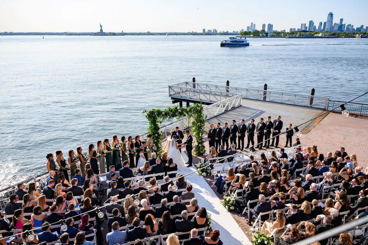 emma-cleary-new-york-nyc-wedding-photographer-videographer-venue-the-liberty-warehouse-8