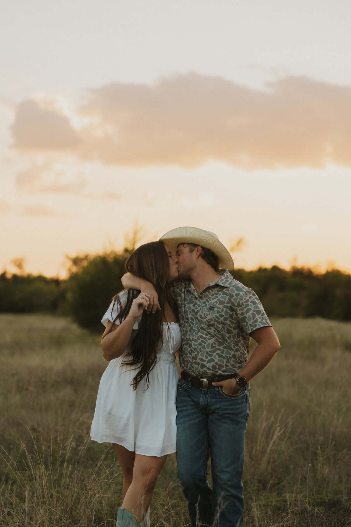 Abby Heron Photography Texas Based and Travel Wedding and Couples Photographer — Couples Gallery for Logan + Lauryn 24