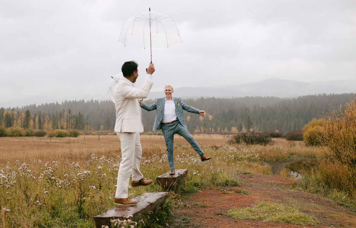 cabin-elopement-yellowstone-93