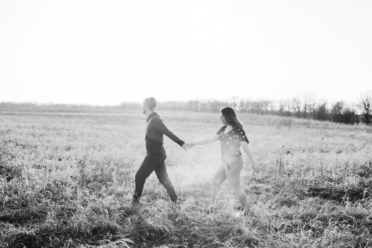 A beautiful sunset engagement session at Fort Sheridan Forest Preserve