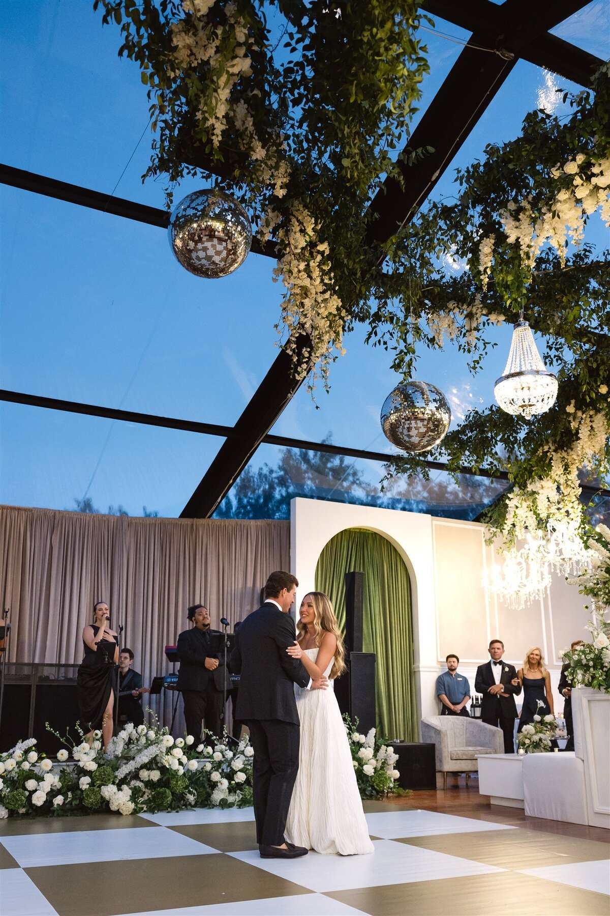 Caroline & Louis Wedding Previews-197