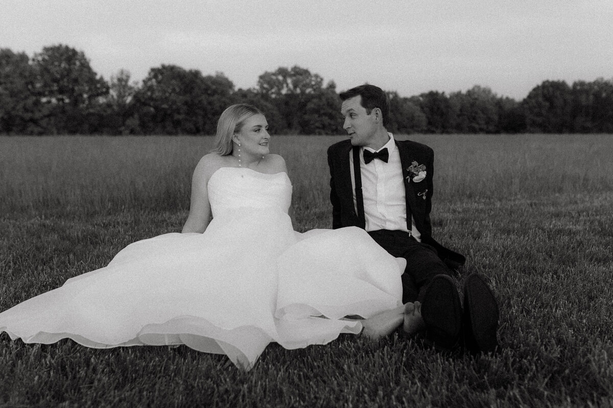 Romantic Wedding Columbia Missouri00044