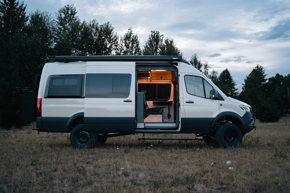 1_ViaViator_BenchmarkVehiclesViaViator_BenchmarkVehicles_DSC5544