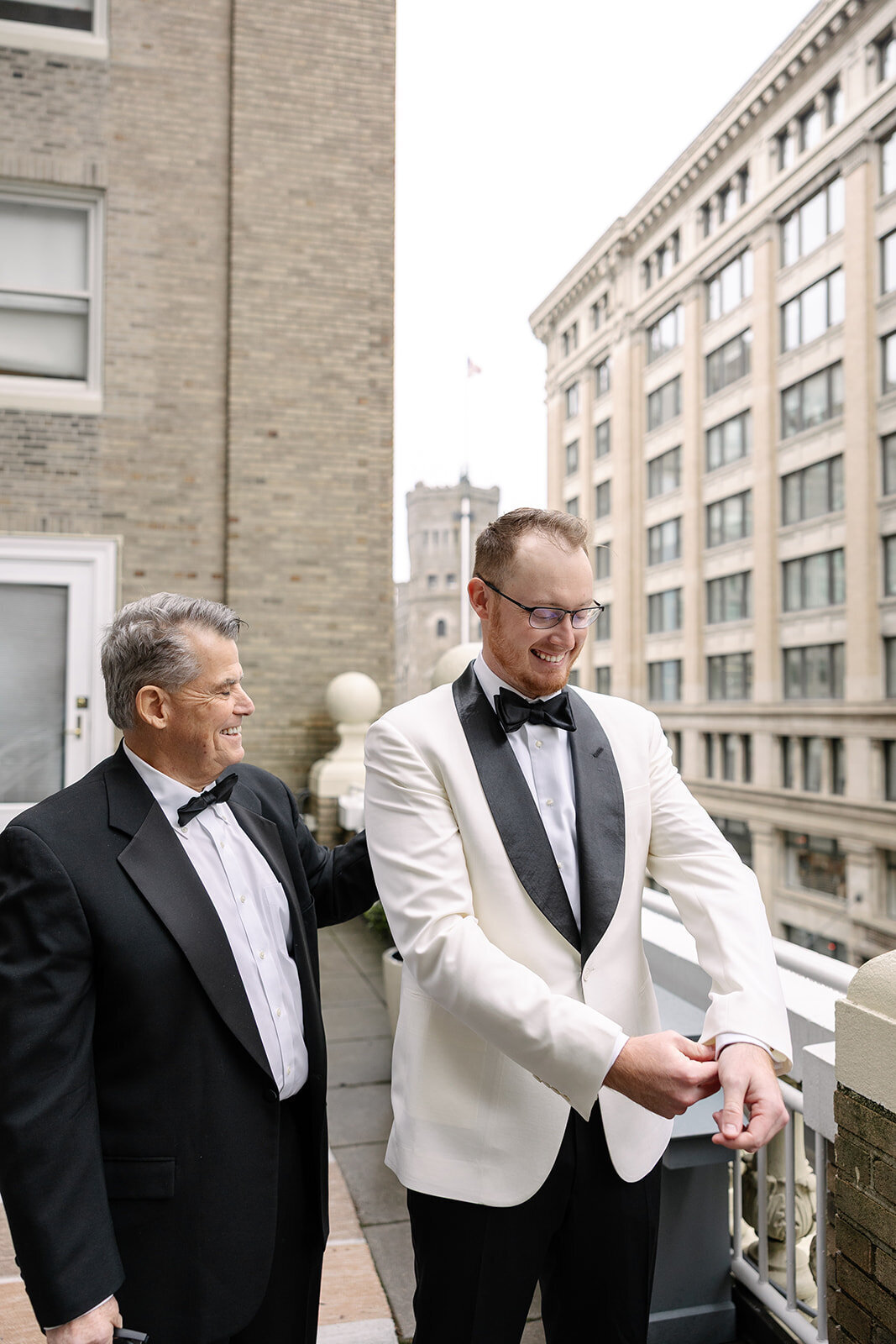 groom-wedding-suite-at-boston-park-plaza