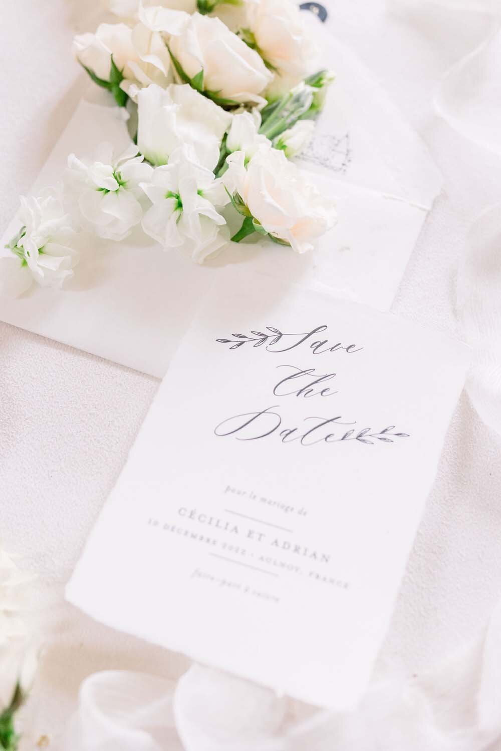 Parisian couture wedding in Black and White at chateau de Bonaventure Paris Veronique Lorre floral designer Aude lucas6
