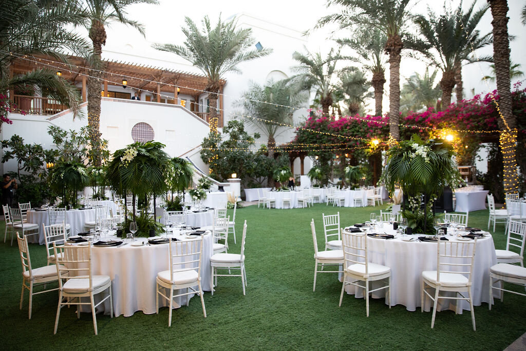 rock-your-event-wedding-styling-planner-designer-dubai-UAE-modern-black-white-green-elegant-celebration