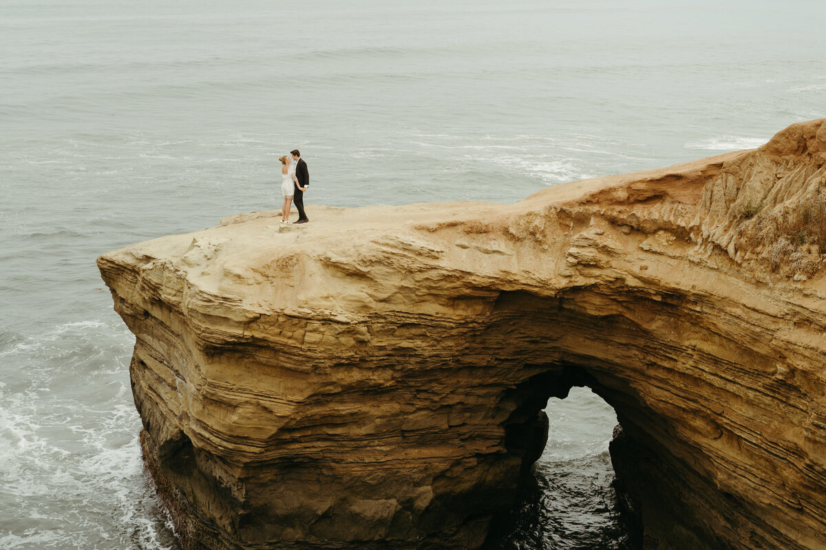 California-Sunset-Cliffs-Elopement-LM-01122