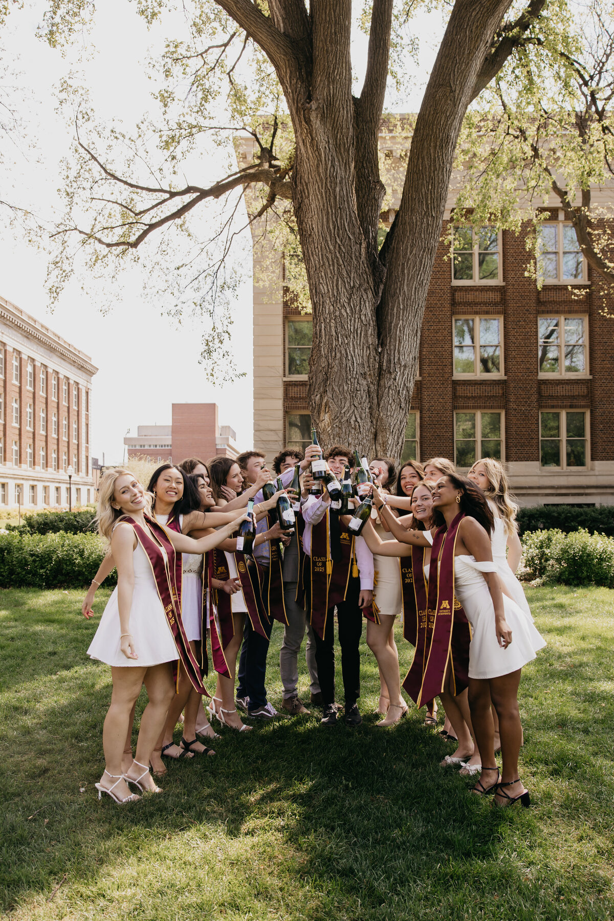 Minneapolis Grad Photos (10)