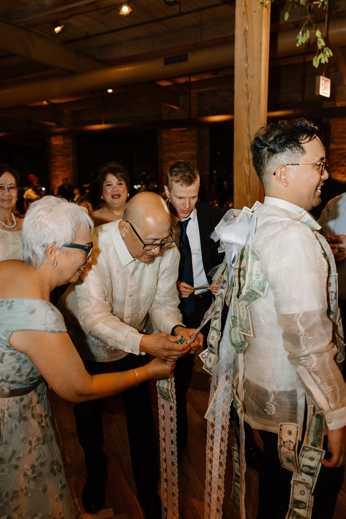 102923-Angelica&Dennis-Wedding-FirstLook-EmmaPetersenPhotography-248