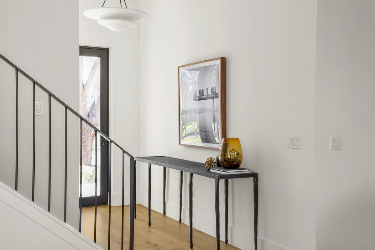 2404-sonora-court-entry-1