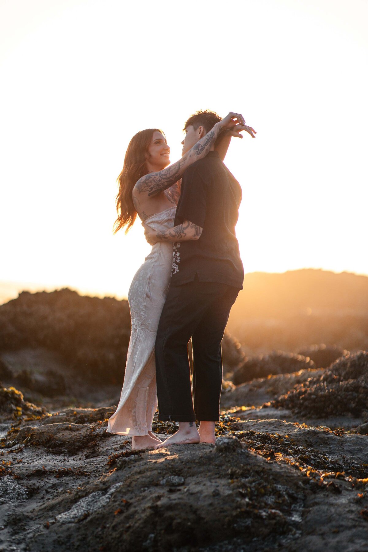 couples-portraits-oregon-coast-roads-end-state-park-58
