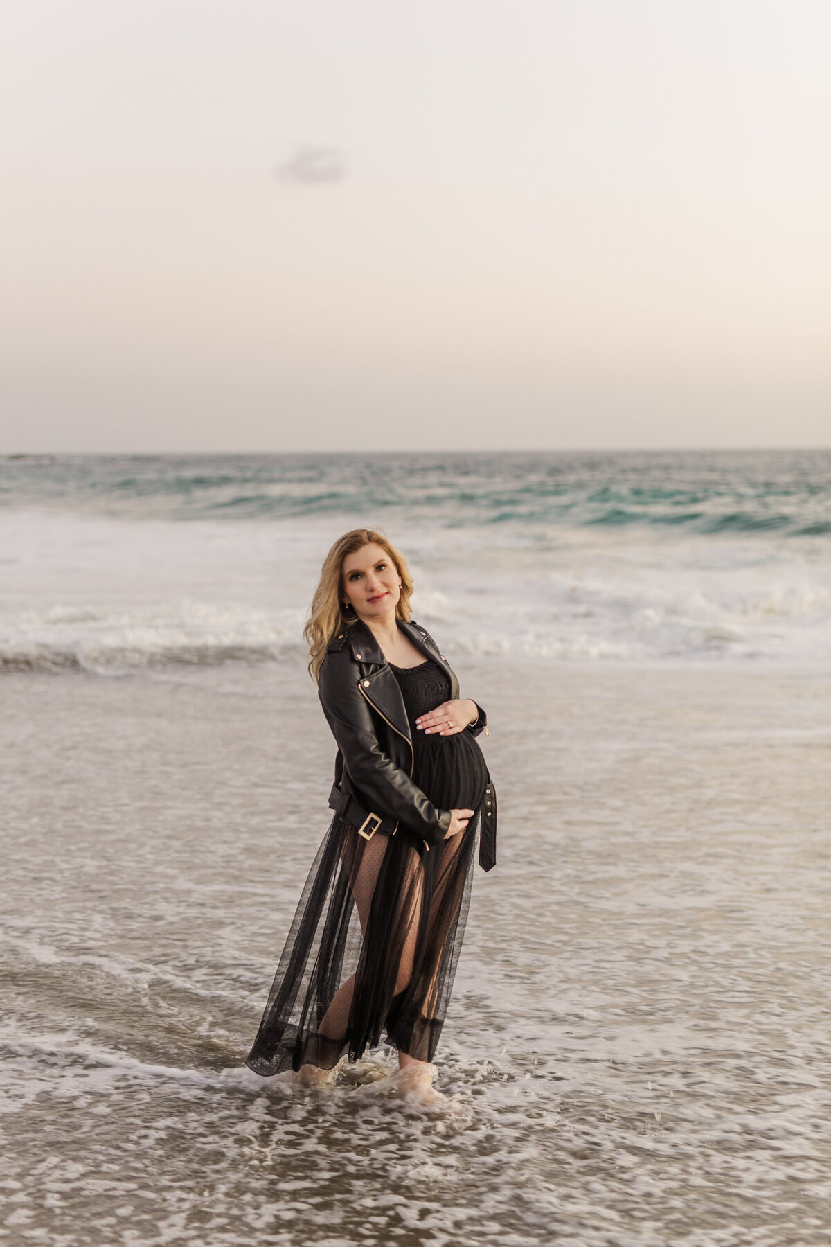 victoria_beach_maternity_photo-125
