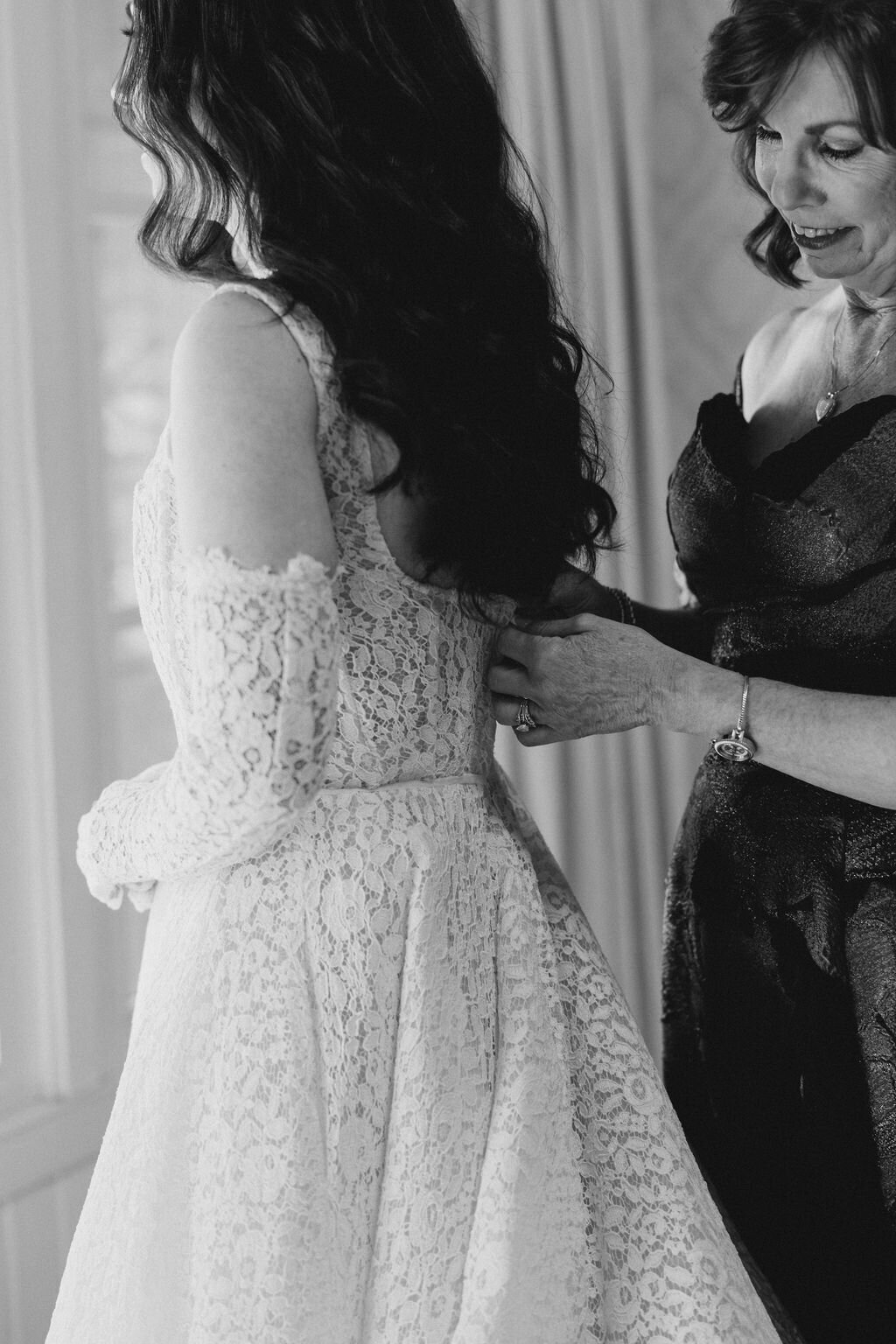 Jess&Christian_PippinHillWedding_SneakPeek-13