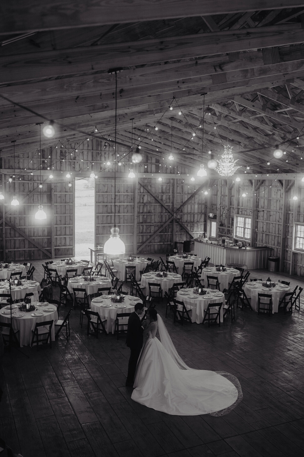 RLP_BarnWedding_Gomez-484