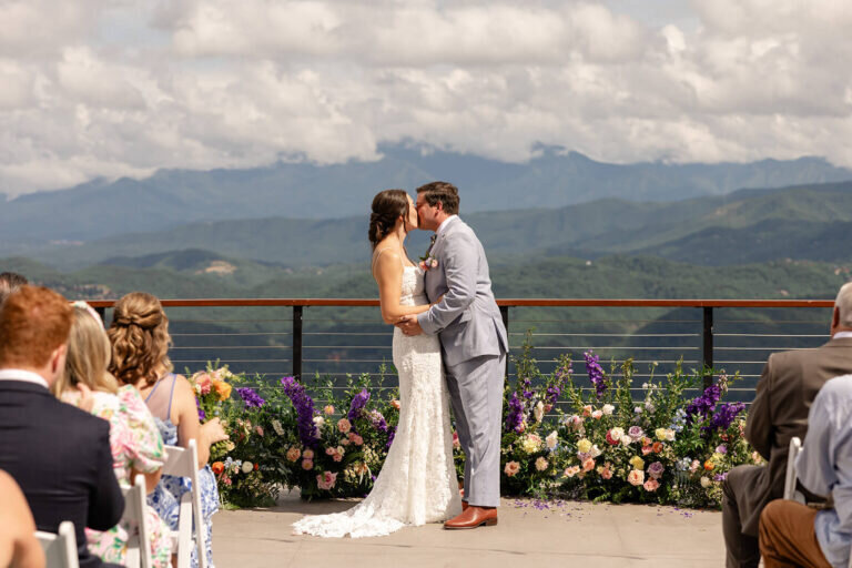 smoky-mountain-destination-wedding-venue-26-768x512
