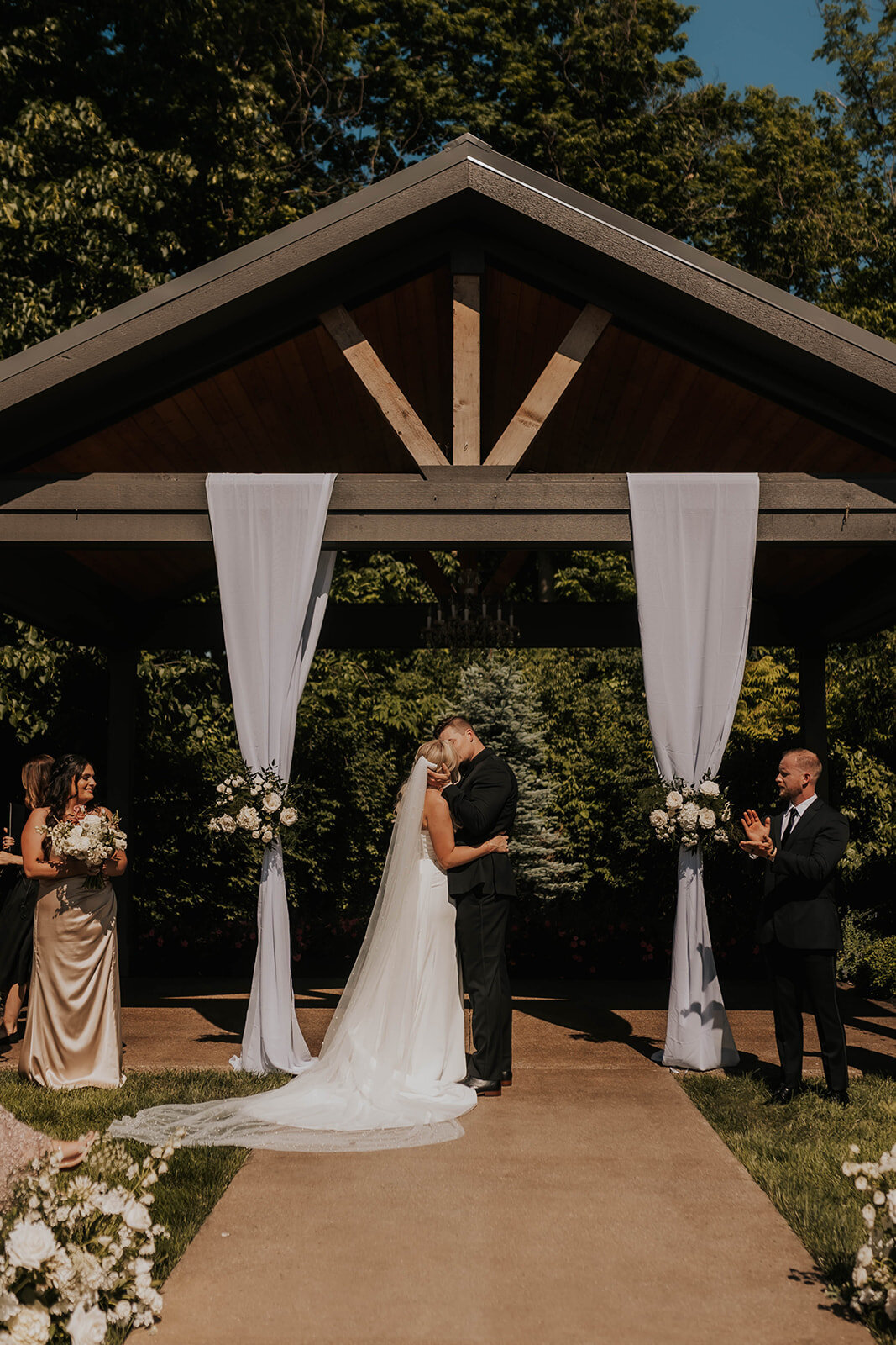 Indianapolis Wedding Florist Planner_First Class Designs_emily elizabeth photography_8