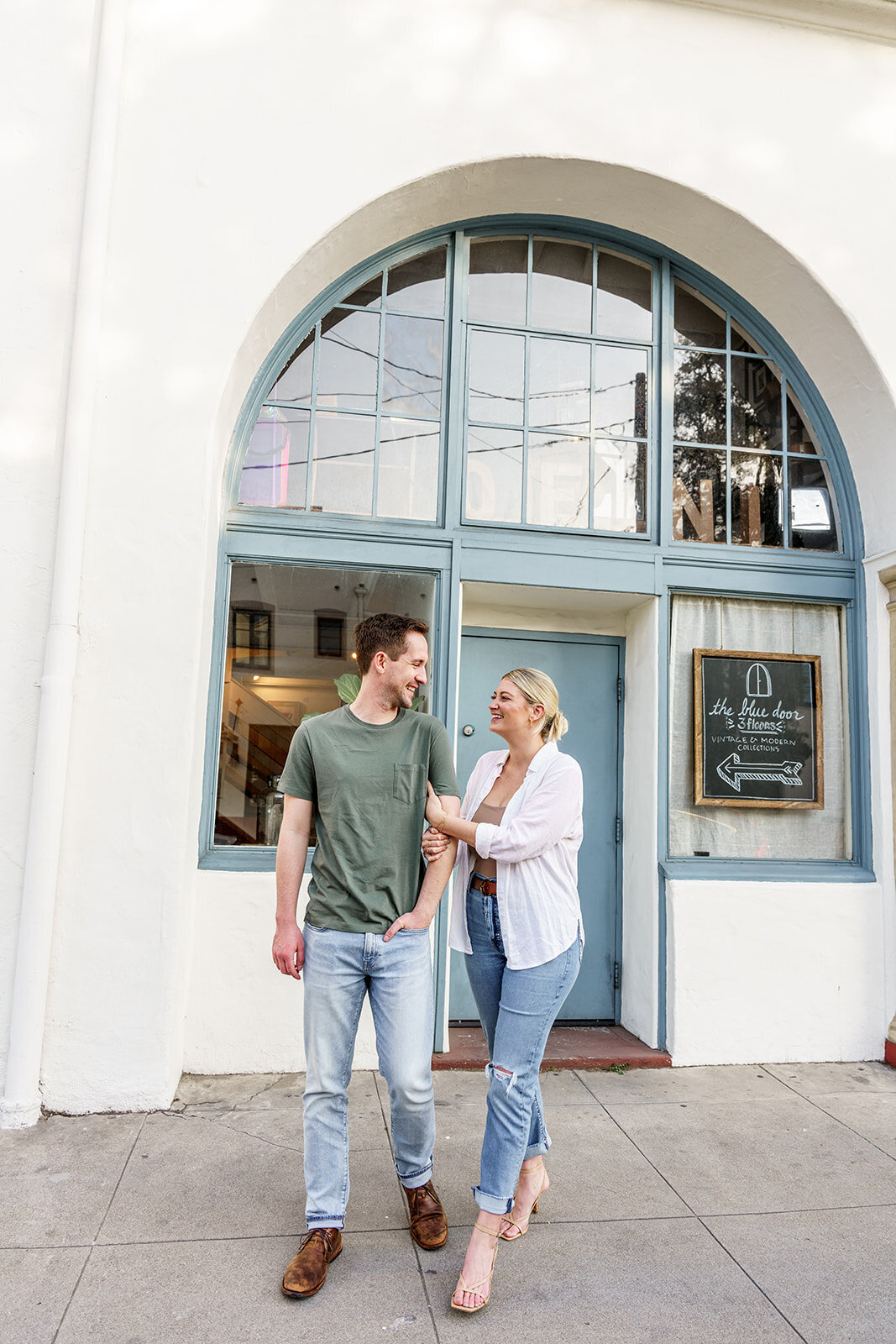 santa-barbara-courthouse-engagement-session-086_websize