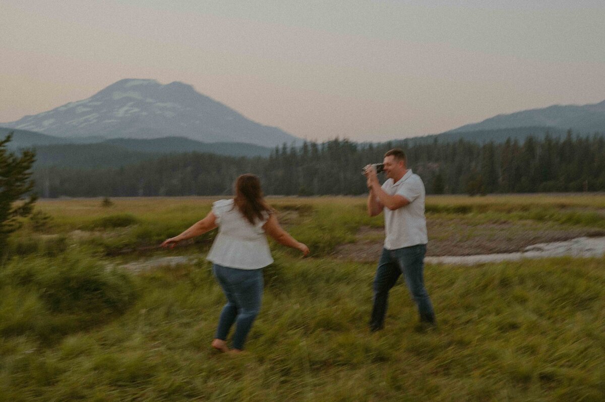 Bend-Engagement-Photos-19