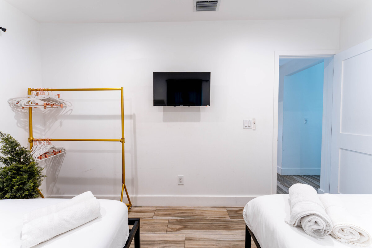 Bedroom 2 (2)