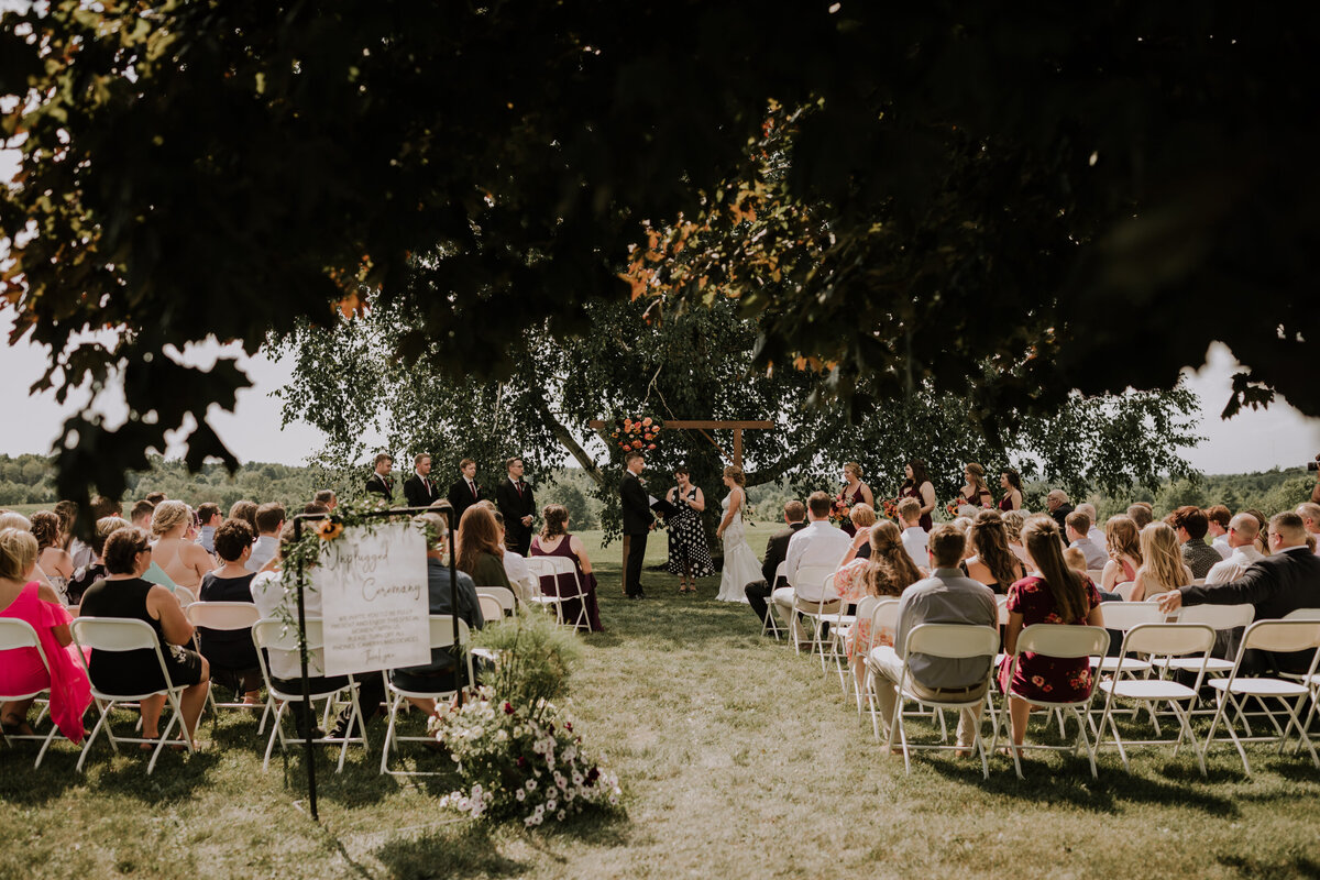 caitlyn-jesse-wedding-family-farm-mildmay-summer-15