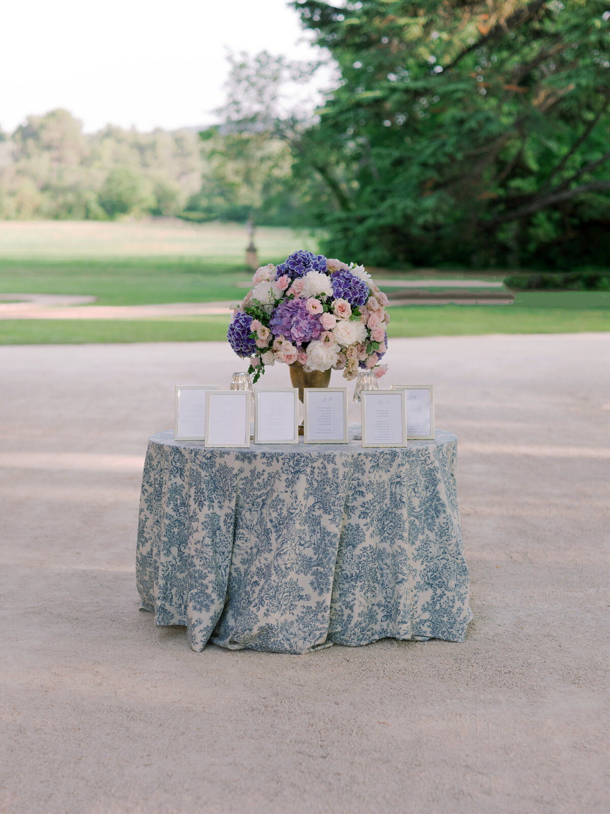 Jennifer Fox Weddings American wedding planning & design agency in Provence, crafting luxury weddings at Château de Fonscolombe sophieeptonphotographyjordynrichardwedpreview-107