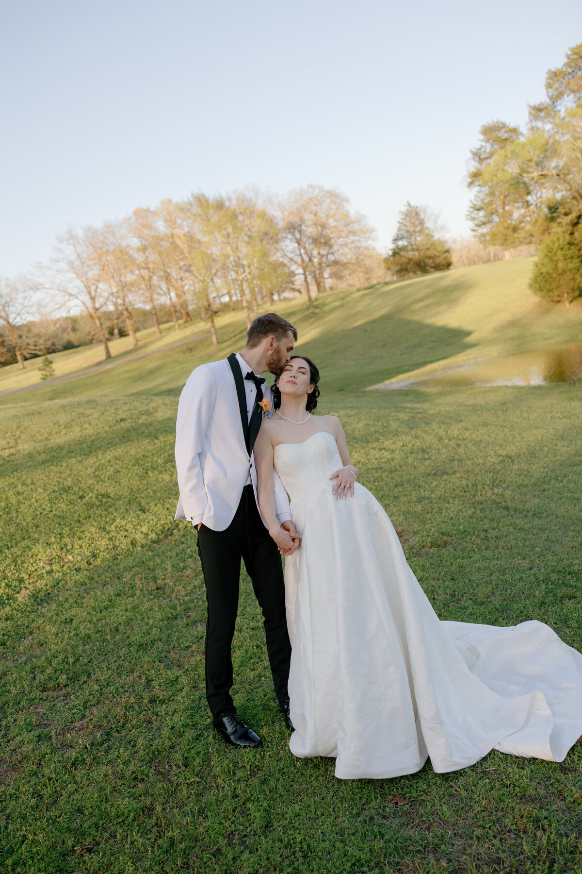 anna-claire-taylor-wedding-sneaks-872