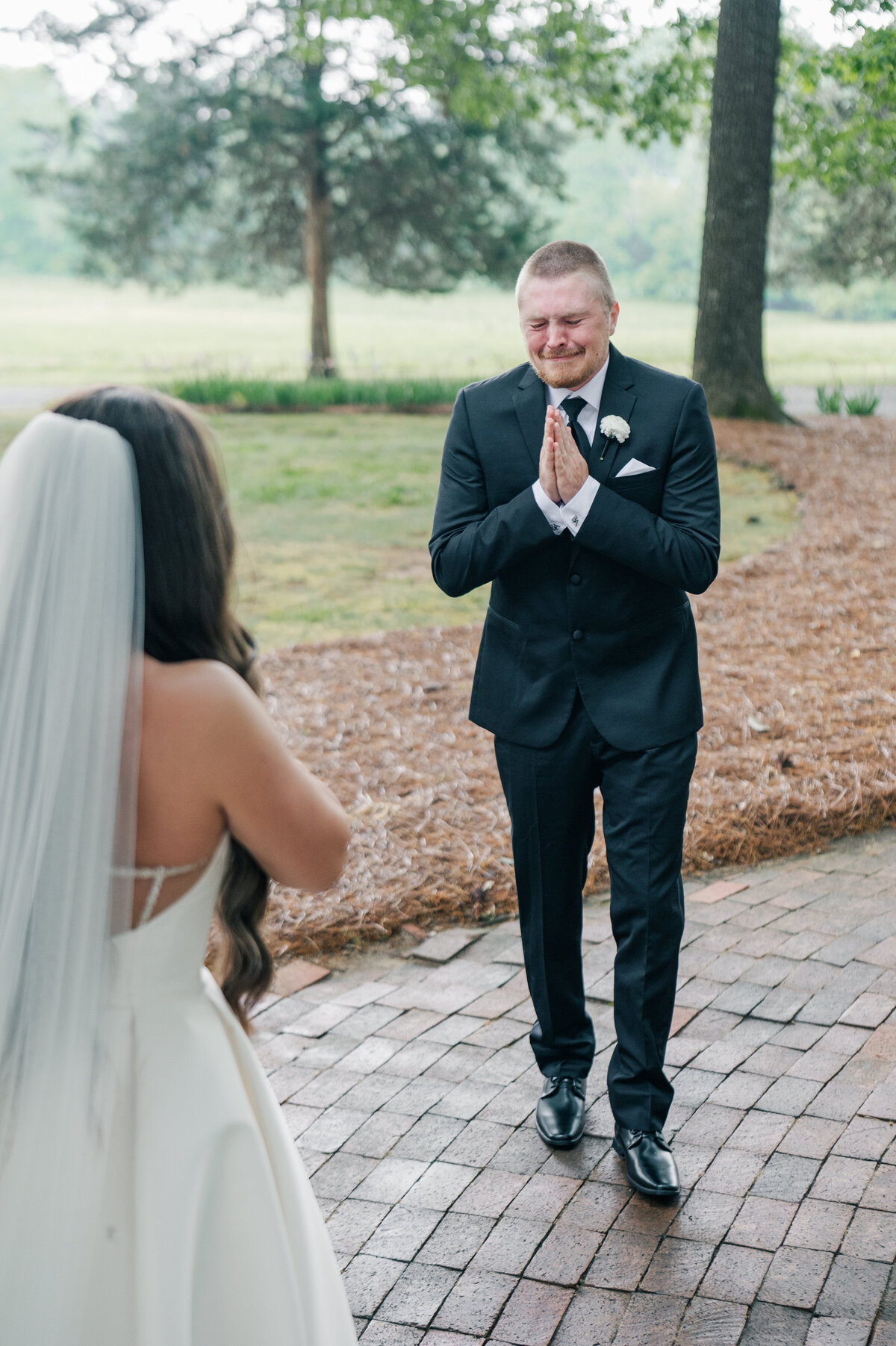 erik_sam_wedding_first_look-7