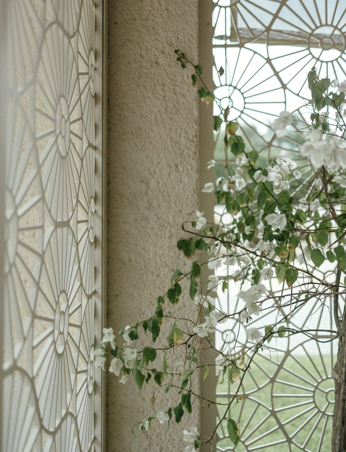 white flowers, design at Paradisus Playa del Carmen, Mexico