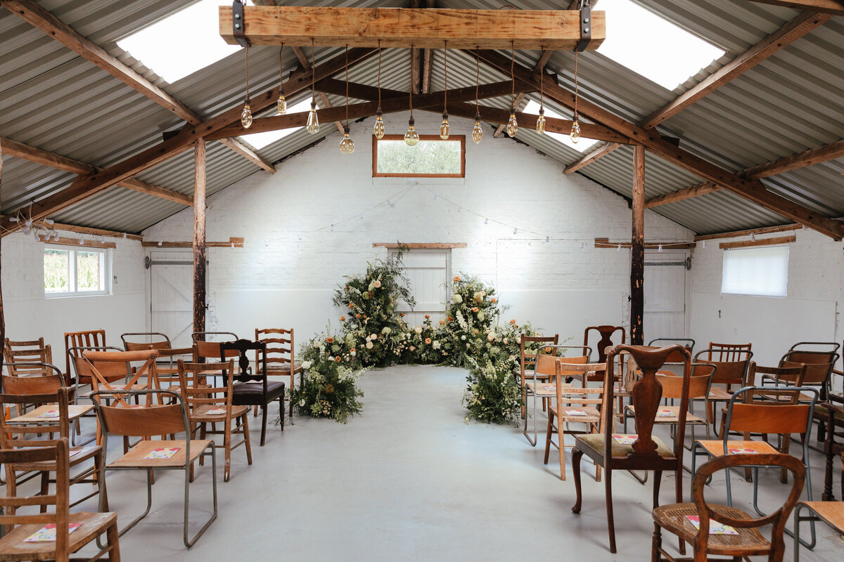VICTORIABAKERWEDDINGS_JESSICA&MICHAEL_WHITESYKEFIELDSWEDDINGPHOTOGRAPHER-4