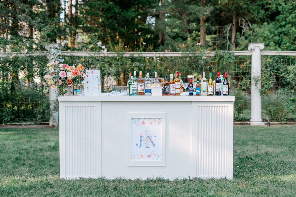 custom-wedding-bar-monogram