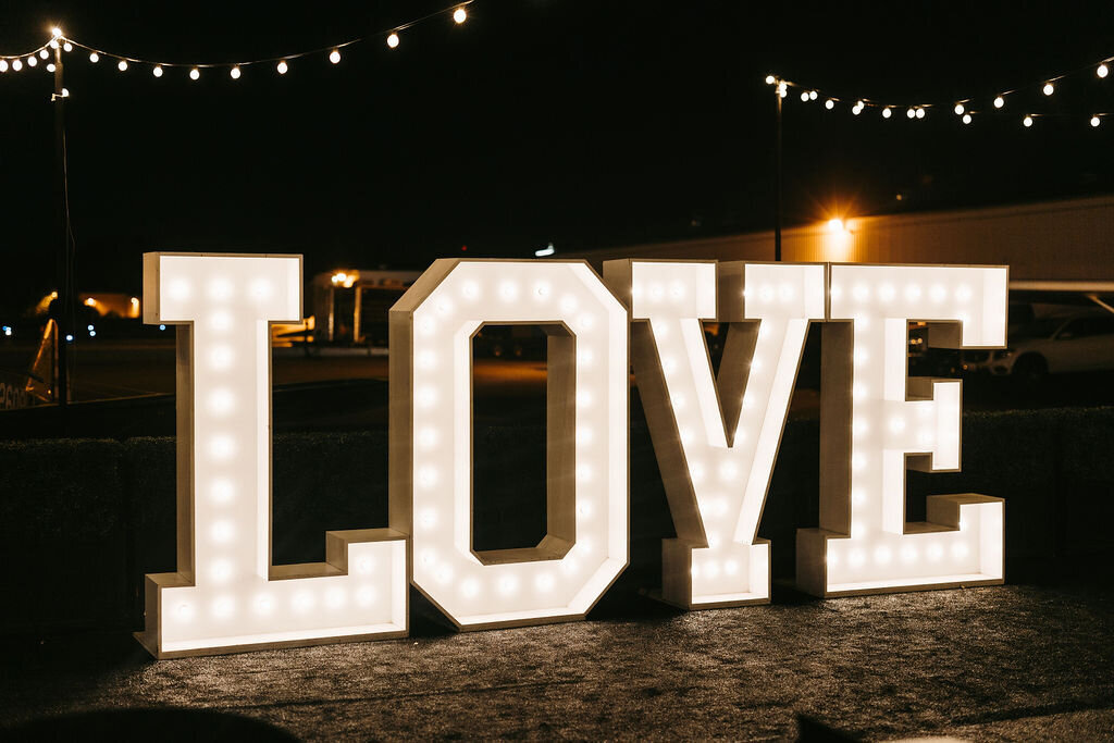 hangar-21-fullerton-wedding-planner50