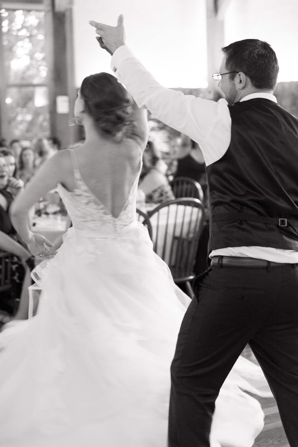 new-harmony-wedding-granary-first-dance-2